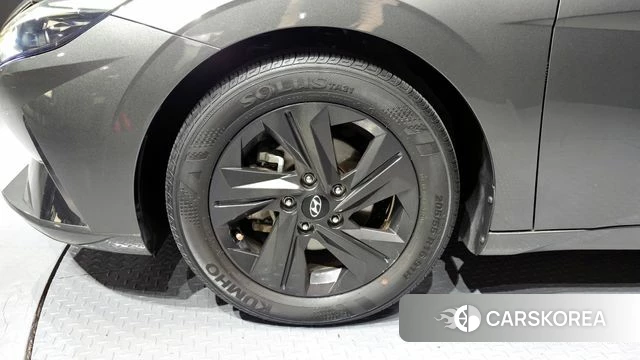 Hyundai Avante (CN7) id 3924003 из Кореи 15