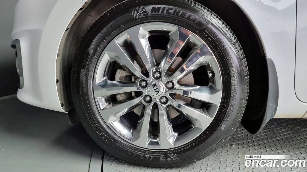 Kia All New Carnival id 727698 из Кореи 15