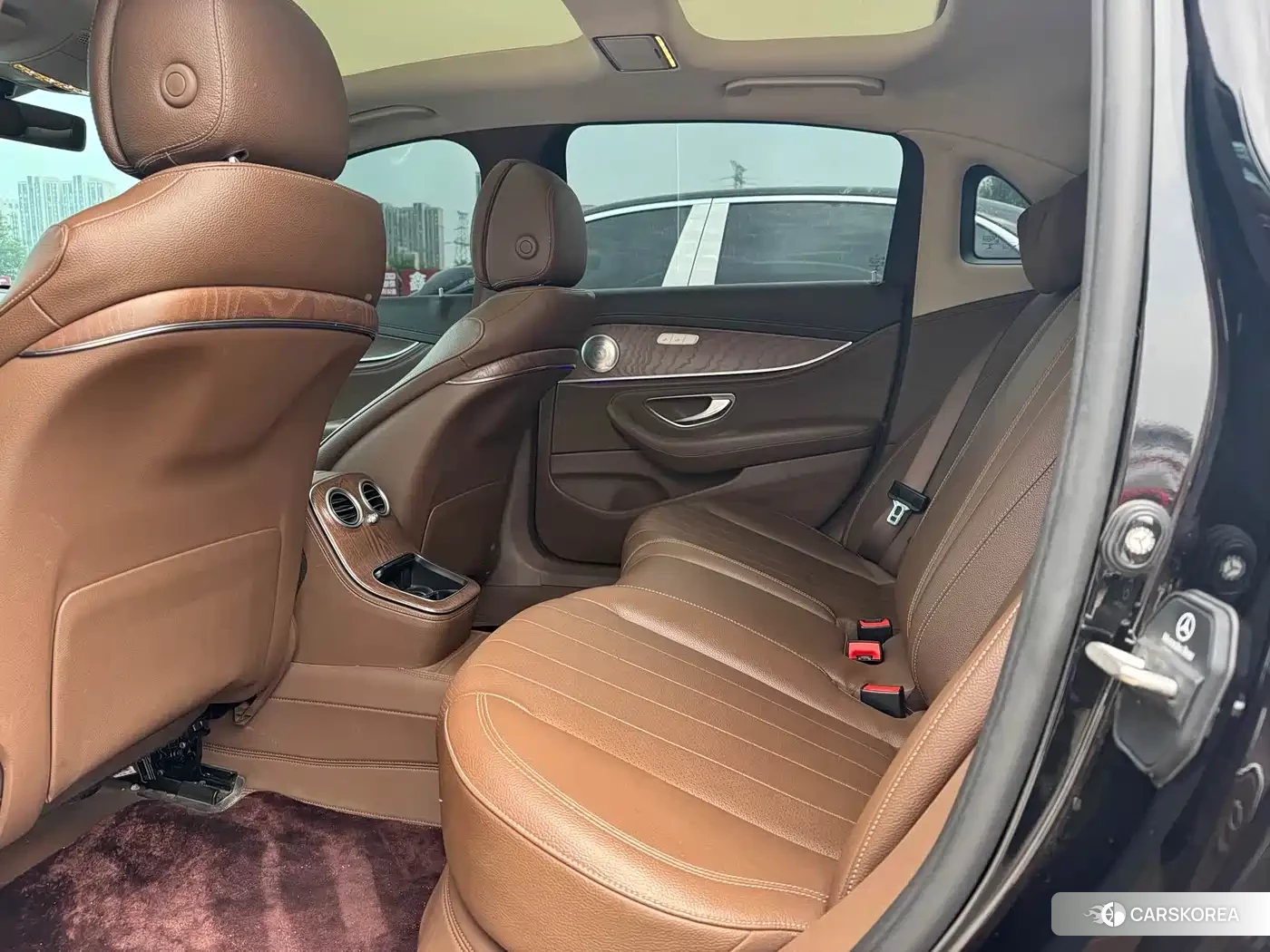 Mercedes-Benz E-class New Energy id 4576768 из Китая 15