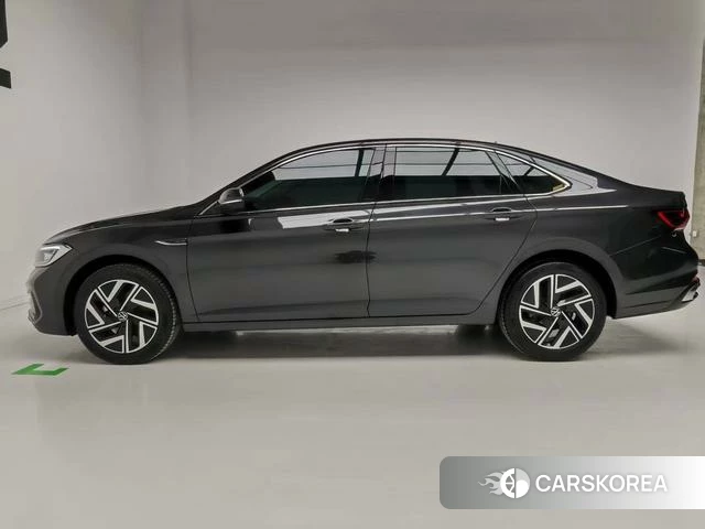 Volkswagen Sagitar id 4210343 из Китая 12