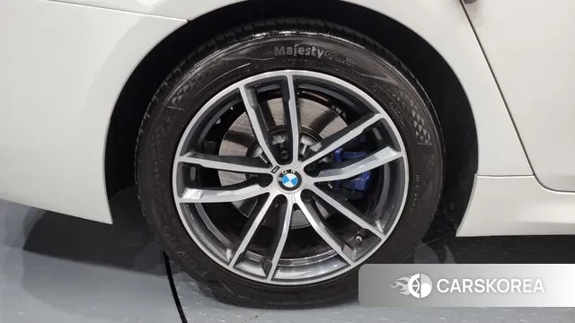 BMW 5 Series (G30) id 3428112 из Кореи 15