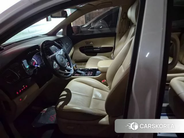 Kia The New Carnival id 4435751 из Кореи 14