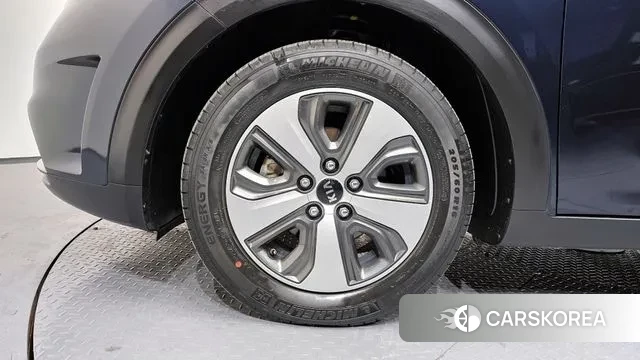 Kia Niro id 3470084 из Кореи 15