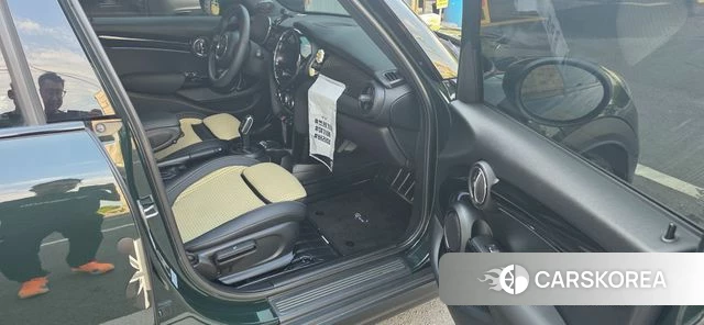 Mini Cooper S id 4475331 из Кореи 12