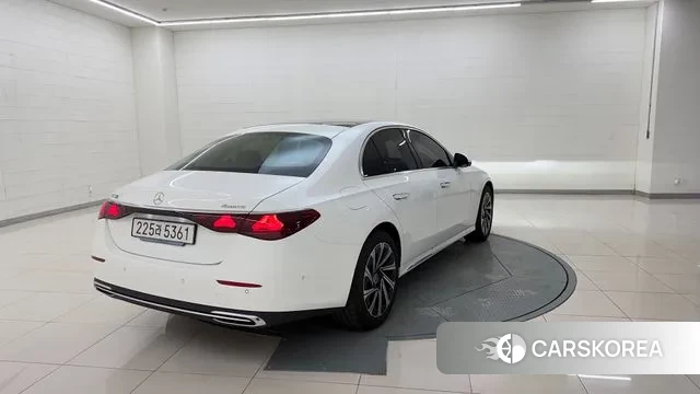 Mercedes-Benz E-Class W214 id 3523209 из Кореи 15