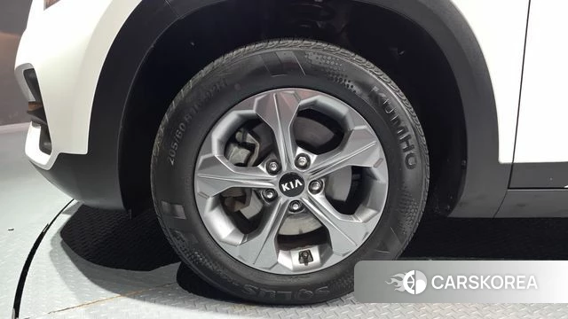 Kia Seltos id 4324641 из Кореи 15