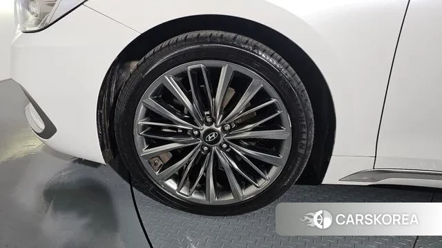 Hyundai Grandeur IG id 3319456 из Кореи 15