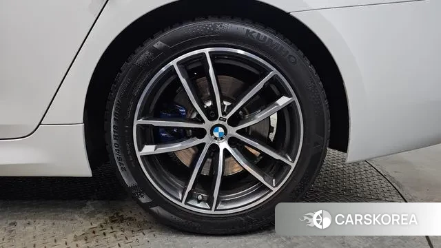 BMW 5 Series (G30) id 3591383 из Кореи 15