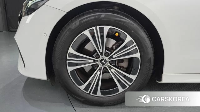 Mercedes-Benz E-Class W214 id 4665005 из Кореи 15
