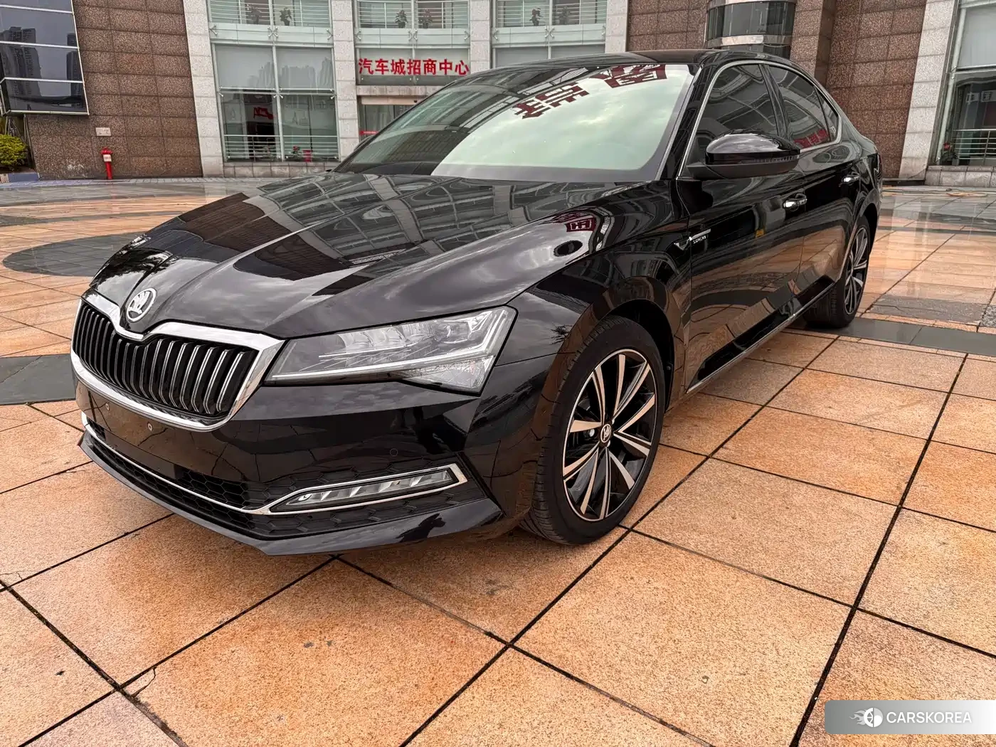 Skoda Superb id 4679710 из Китая 15