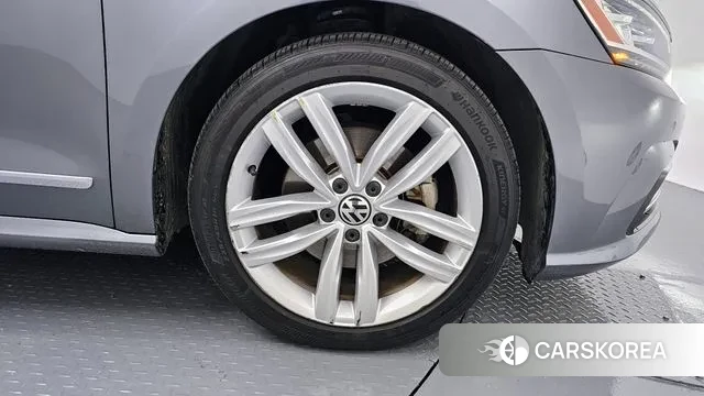 Volkswagen The New Passat id 3408058 из Кореи 15