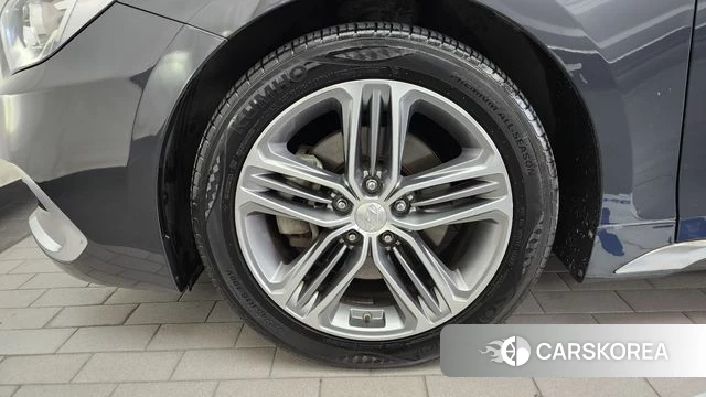 Hyundai Grandeur IG id 4430352 из Кореи 28