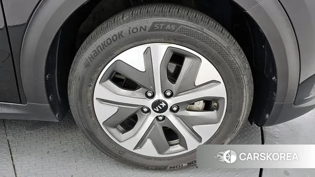 Kia Niro EV id 3139682 из Кореи 15