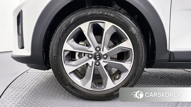 Kia Stonic id 3498796 из Кореи 15