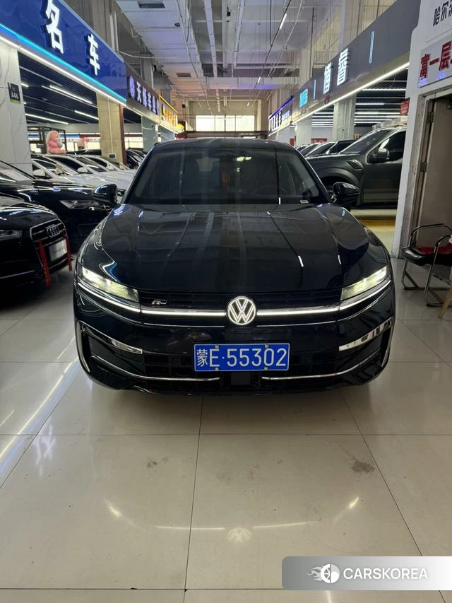 Volkswagen Magotan 2025 Черный из Китая, фото 5