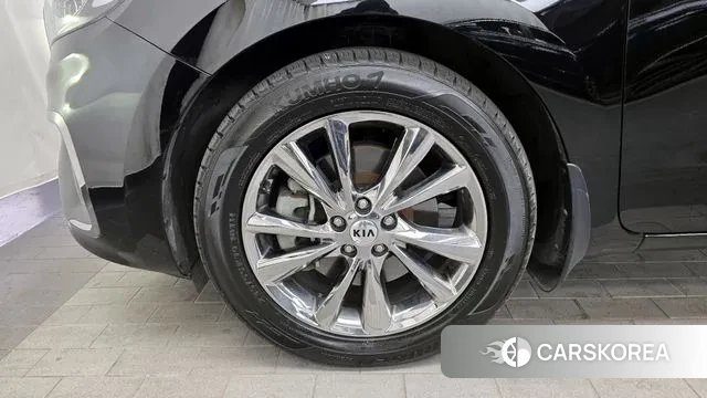 Kia The New Carnival id 3773025 из Кореи 15