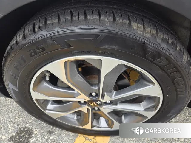 Kia Stonic id 3694995 из Кореи 15