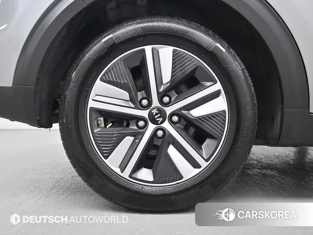 Kia The New Niro id 3188123 из Кореи 15