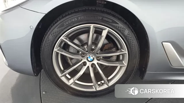 BMW 5 Series (G30) id 3061030 из Кореи 15