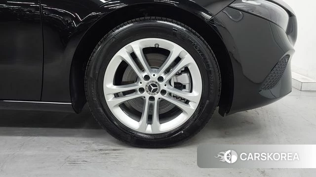 Mercedes-Benz A-Class W177 id 4279906 из Кореи 12