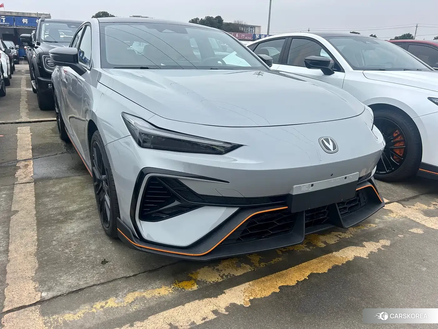 Chang'an Changan UNI-V id 4538710 из Китая 10