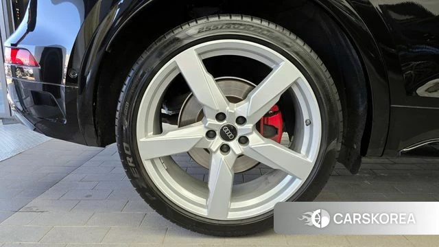 Audi SQ5 (FY) id 4201237 из Кореи 31