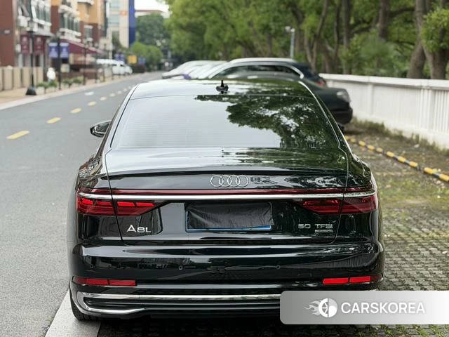 Audi A8 id 4380355 из Китая 8