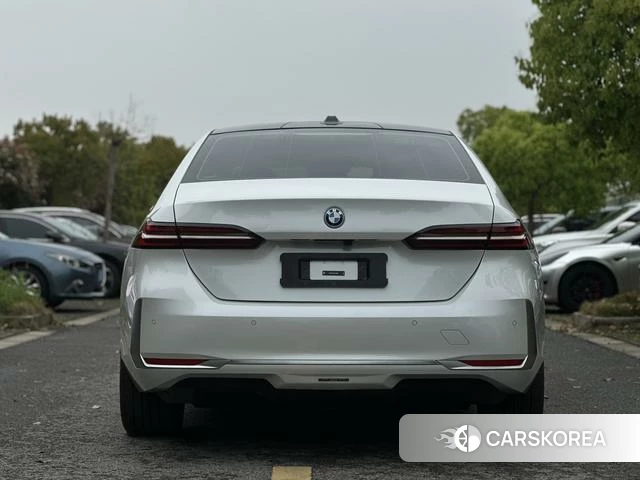 BMW i5 id 4275940 из Китая 23