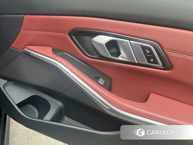 BMW 3 series id 4256347 из Китая 10