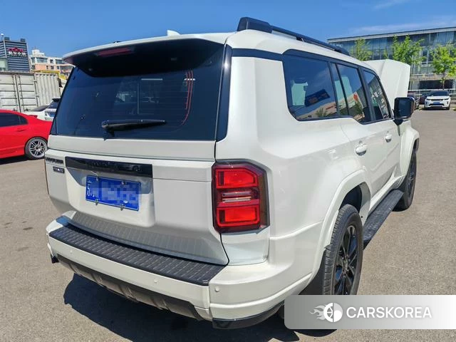Toyota Prado 2025 Белый из Китая, фото 5