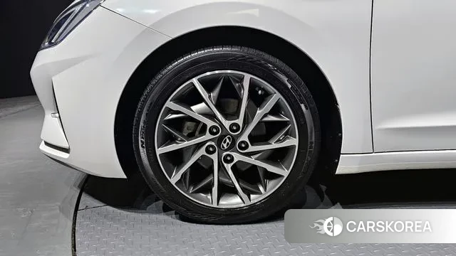 Hyundai The New Avante AD id 2976984 из Кореи 15