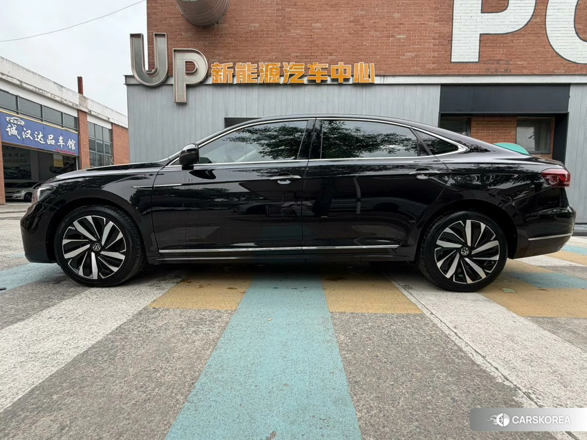 Volkswagen Passat id 4473457 из Китая 10