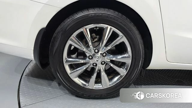 Kia The New Carnival id 4536654 из Кореи 27