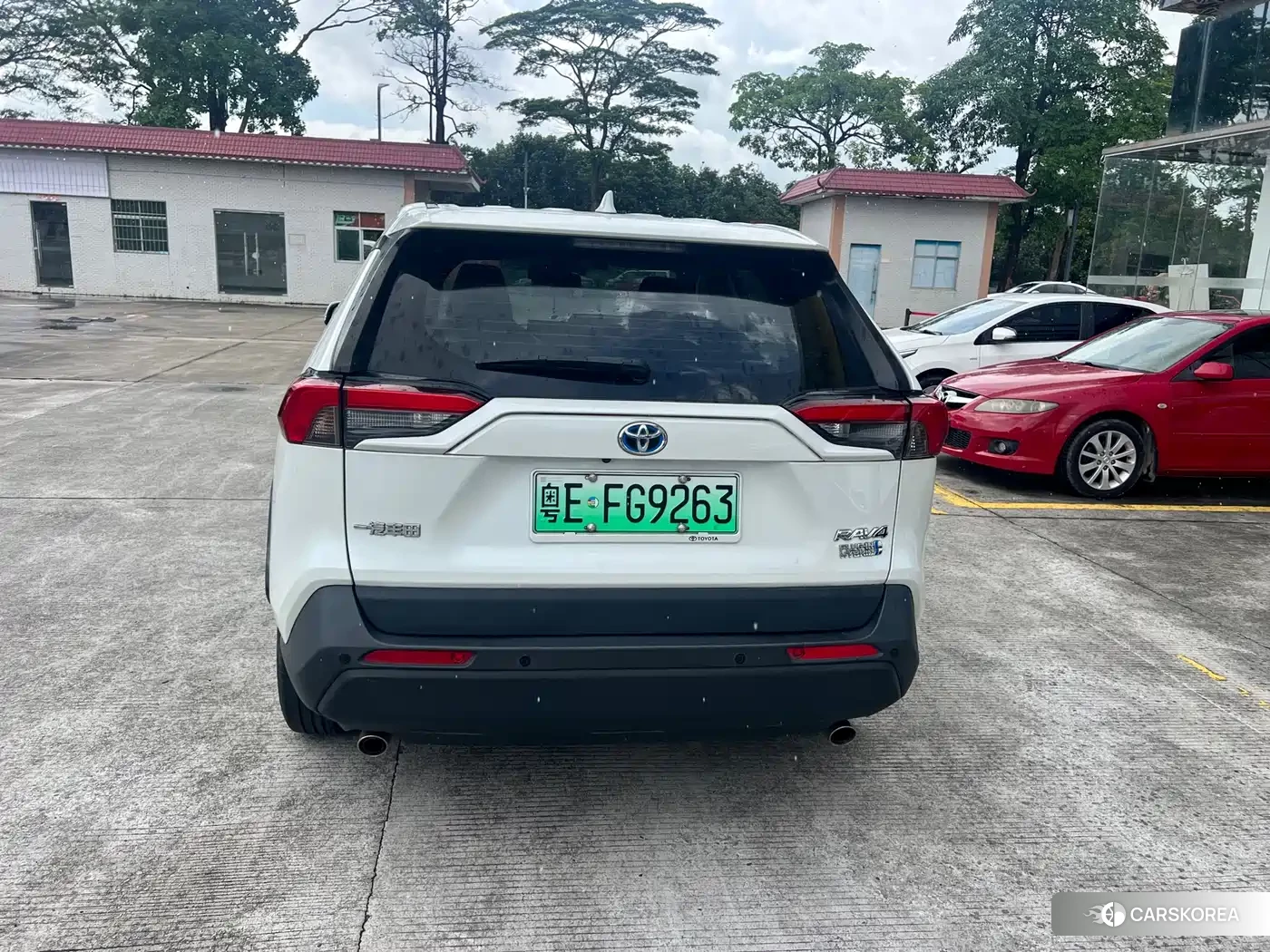 Toyota RAV4 Rongfang Dual Engine E+ 2022 Белый из Китая, фото 5