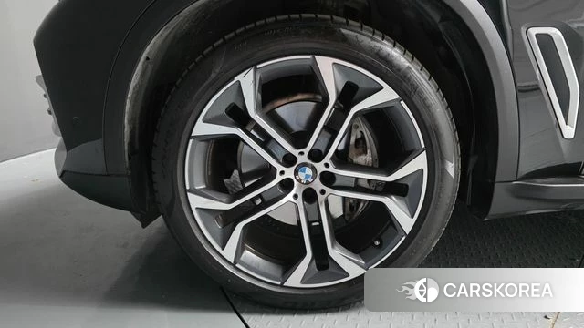 BMW X5 (G05) id 4692386 из Кореи 29