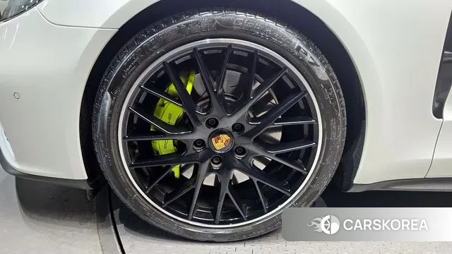 Porsche Panamera (971) id 3721679 из Кореи 15