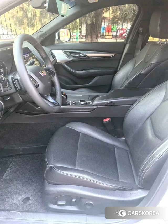 Cadillac CT5 2023 Белый из Китая, фото 5
