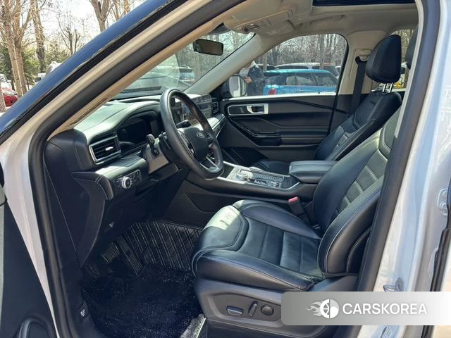 Ford Explorer 2023 Белый из Китая, фото 5