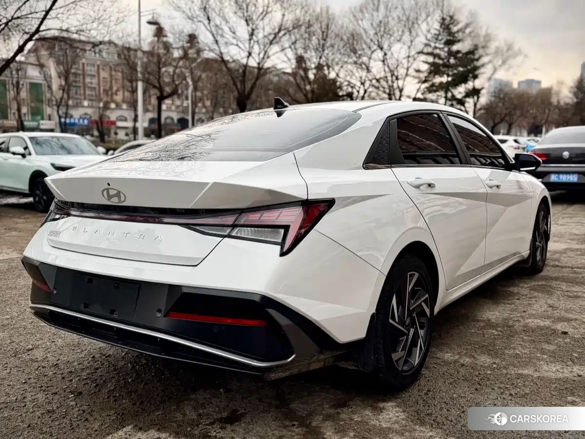 Hyundai Elantra id 4547313 из Китая 19