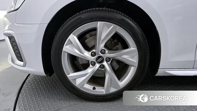 Audi A4 (B9) id 3746816 из Кореи 15