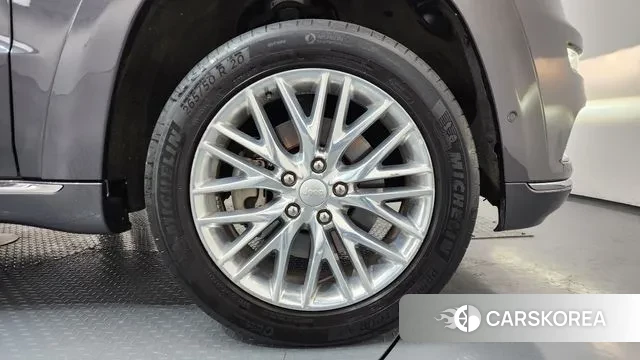 Jeep Grand Cherokee id 3703820 из Кореи 15