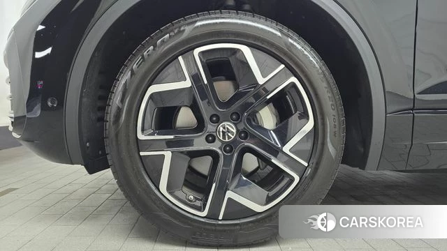 Volkswagen Touareg 3rd generation id 4462185 из Кореи 28