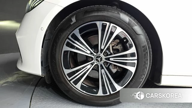 Mercedes-Benz E-Class W214 id 4847550 из Кореи 25