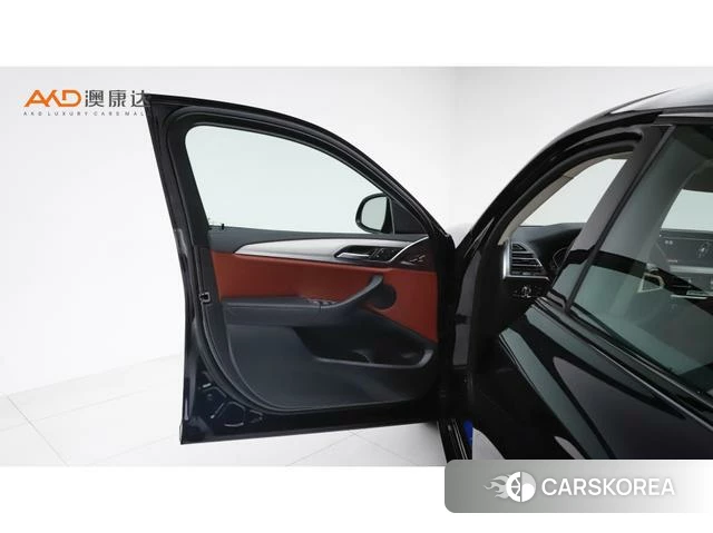 BMW X4 2025 Черный из Китая, фото 5
