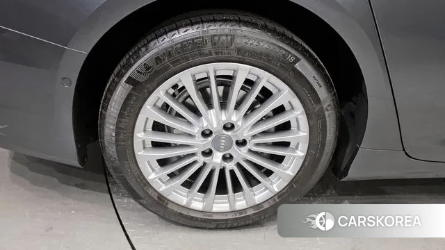 Audi A6 (C8) id 3611903 из Кореи 15