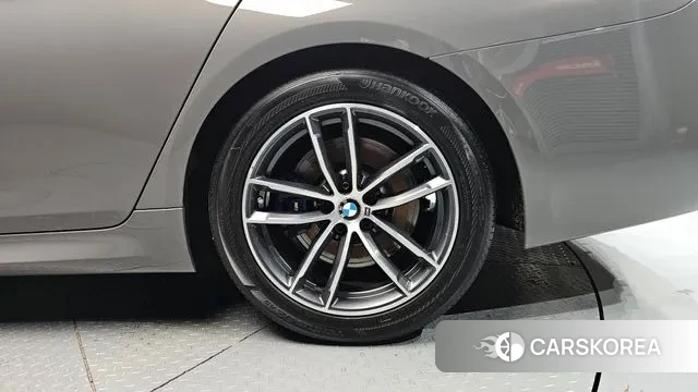 BMW 5 Series (G30) id 3493855 из Кореи 15