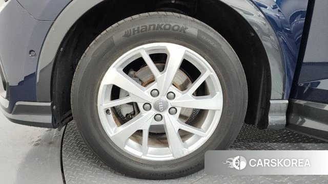 Audi Q3 (F3) id 4317275 из Кореи 32