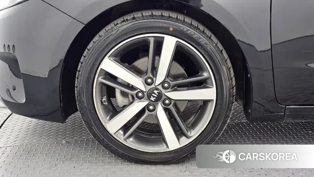 Kia The New K3 id 3588662 из Кореи 15