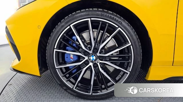 BMW 1 Series (F40) id 4201983 из Кореи 27