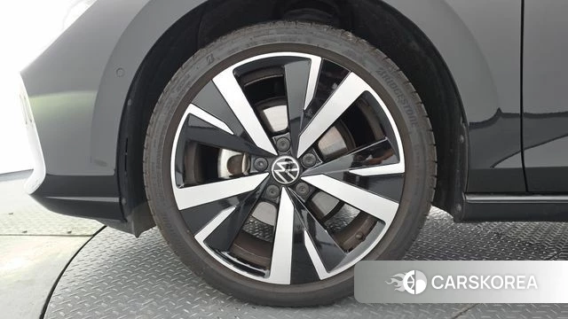 Volkswagen Golf 8th Generation id 4617575 из Кореи 32